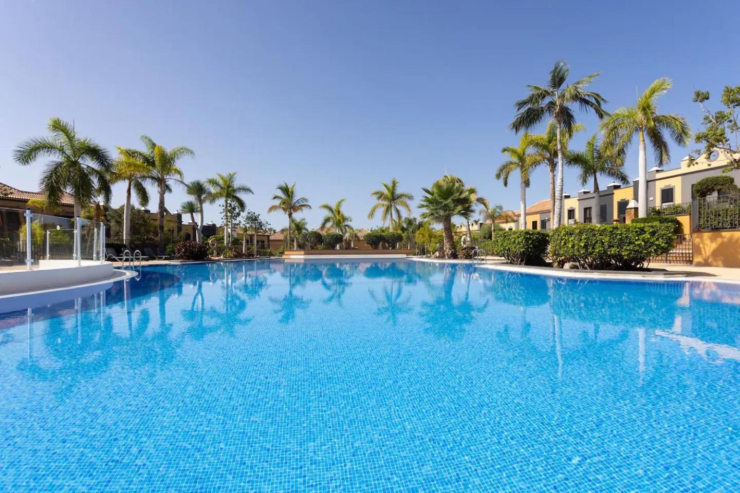 Classbnb - Exclusive Townhouse In Central Plaza Del Duque Close To The Beach Costa Adeje (Tenerife) Exterior photo